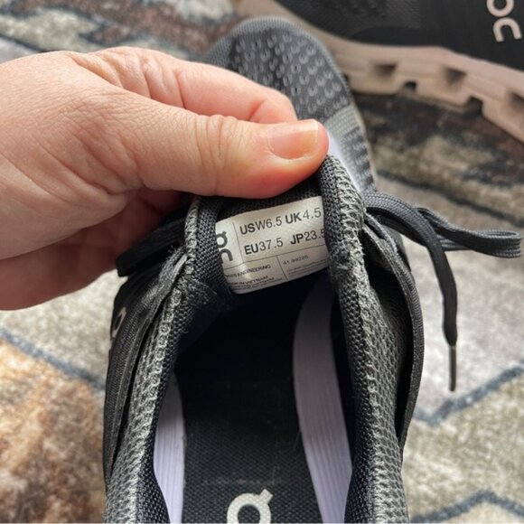 ON Running Cloudnova Women Shoes - Picture 7 of 7